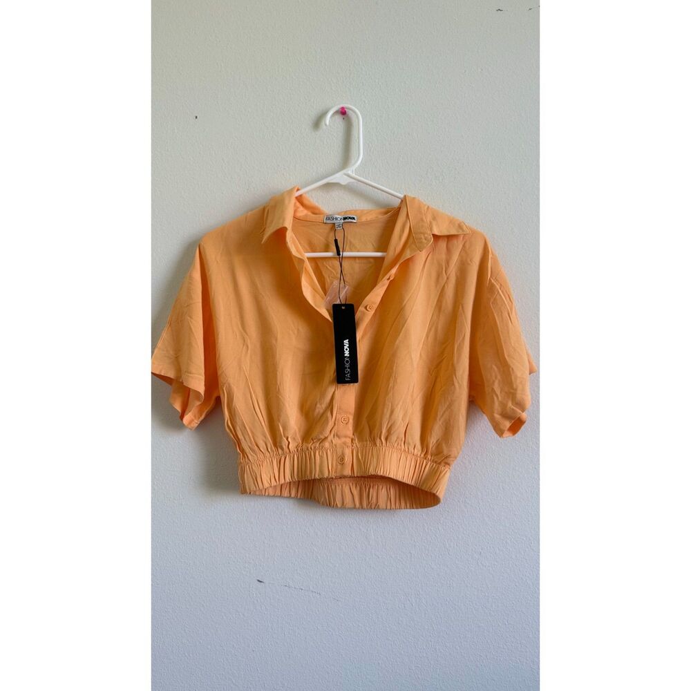 Fashion Nova Dreamin’ Of You Shirt Small Orange Cropped Button Down nwt